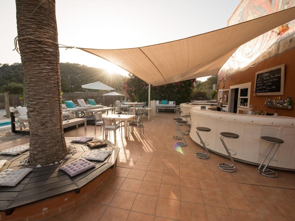 Boutique Hostal La Curandera De Salinas Sant Francesc de s'Estany Exterior photo