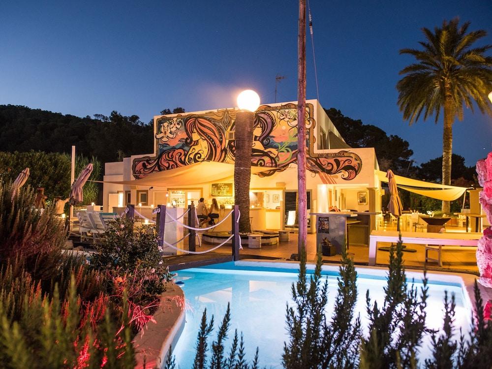 Boutique Hostal La Curandera De Salinas Sant Francesc de s'Estany Exterior photo