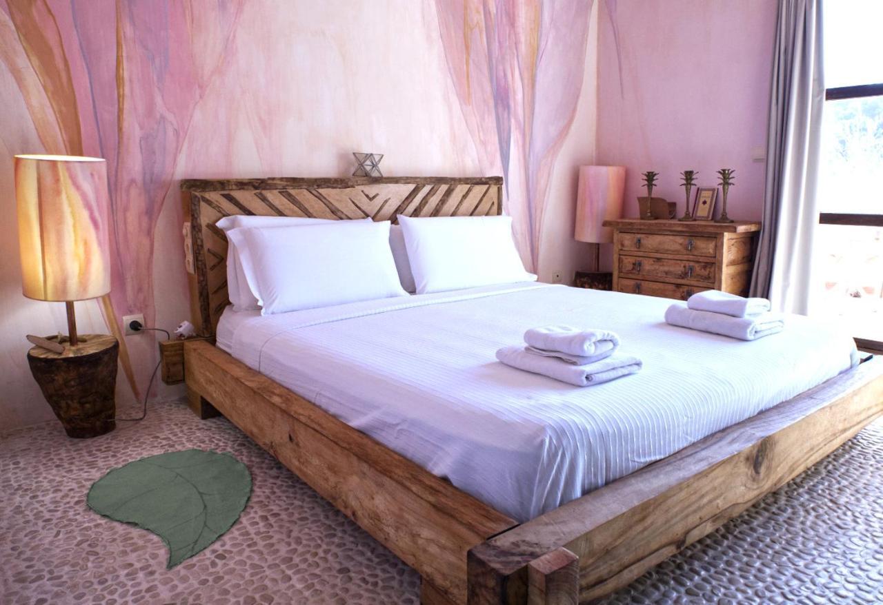 Boutique Hostal La Curandera De Salinas Sant Francesc de s'Estany Exterior photo
