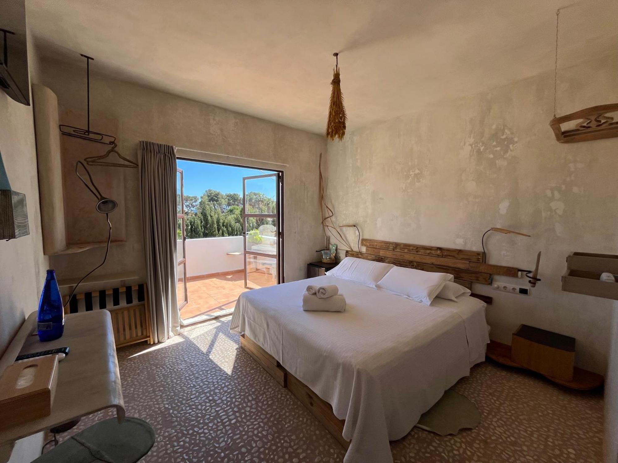 Boutique Hostal La Curandera De Salinas Sant Francesc de s'Estany Exterior photo