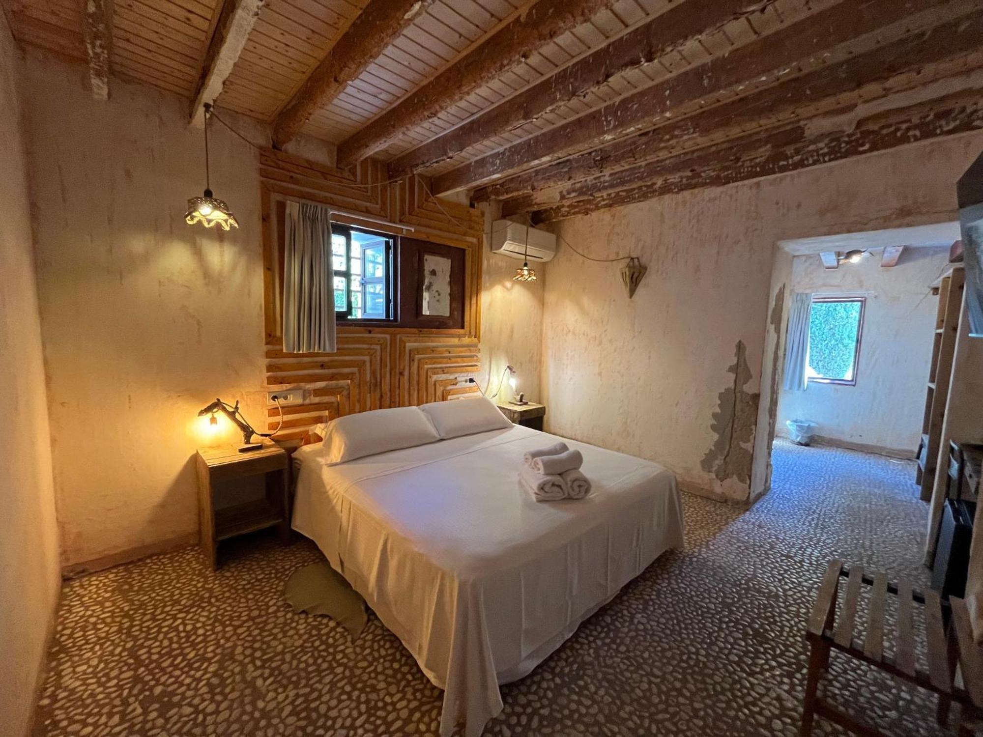 Boutique Hostal La Curandera De Salinas Sant Francesc de s'Estany Exterior photo